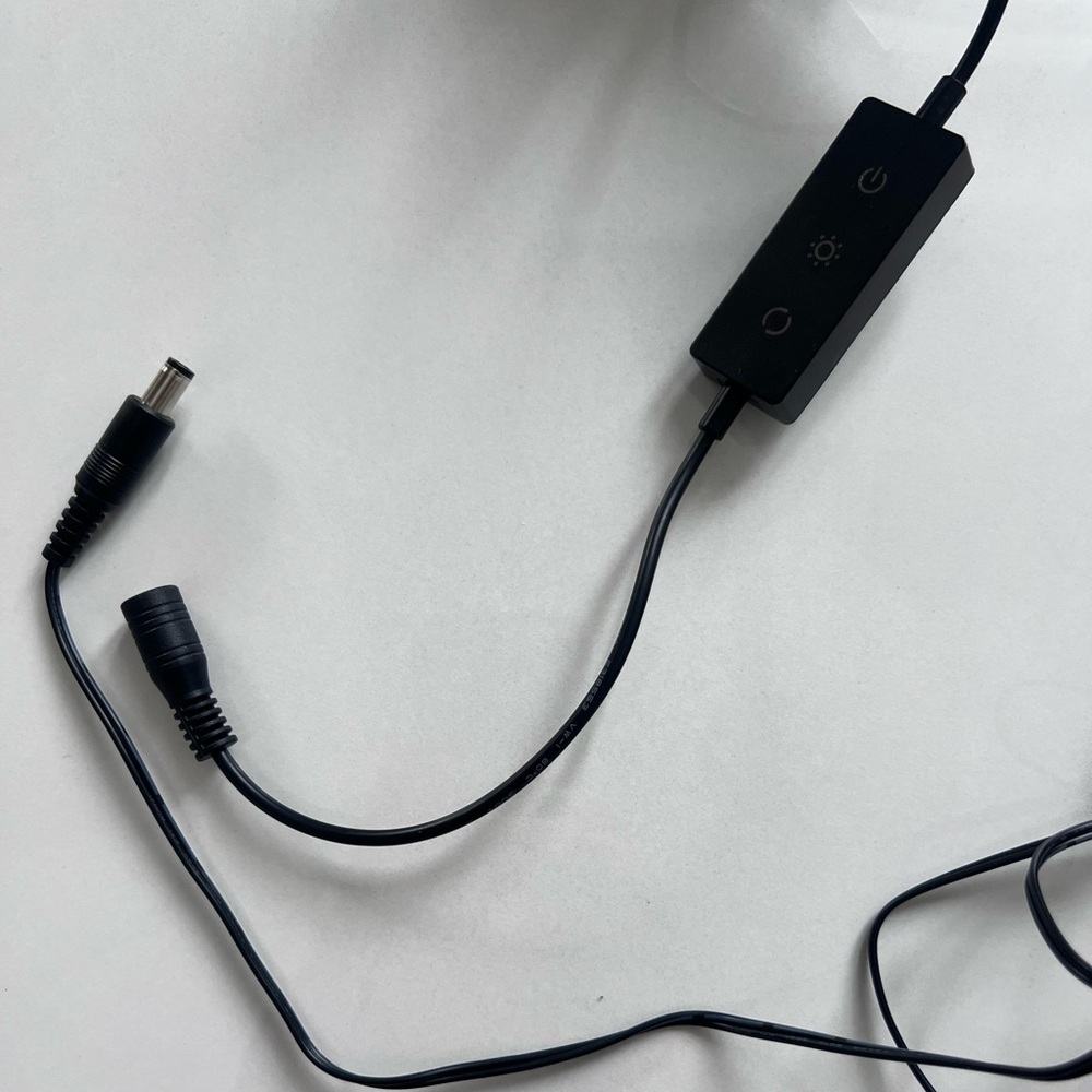 Flexible Black USB Clip-On Reading Lamp - Picture 4 of 4